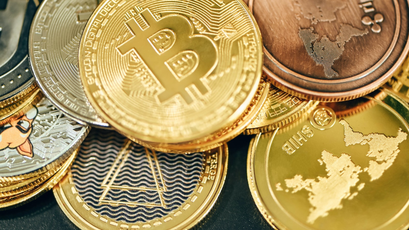Bitcoin kan $50,000 bereiken voor halving, zullen Everlodge en Shiba Inu volgen?